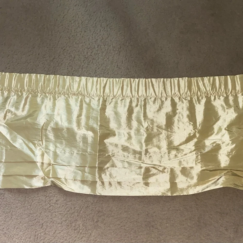 Peri Gold Sheen Textured Tiered Rod Pocket Elegant Window Valance Curtain 52x18
